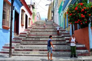 Escalinatas Padre Pico, Tivoli Neighborhood